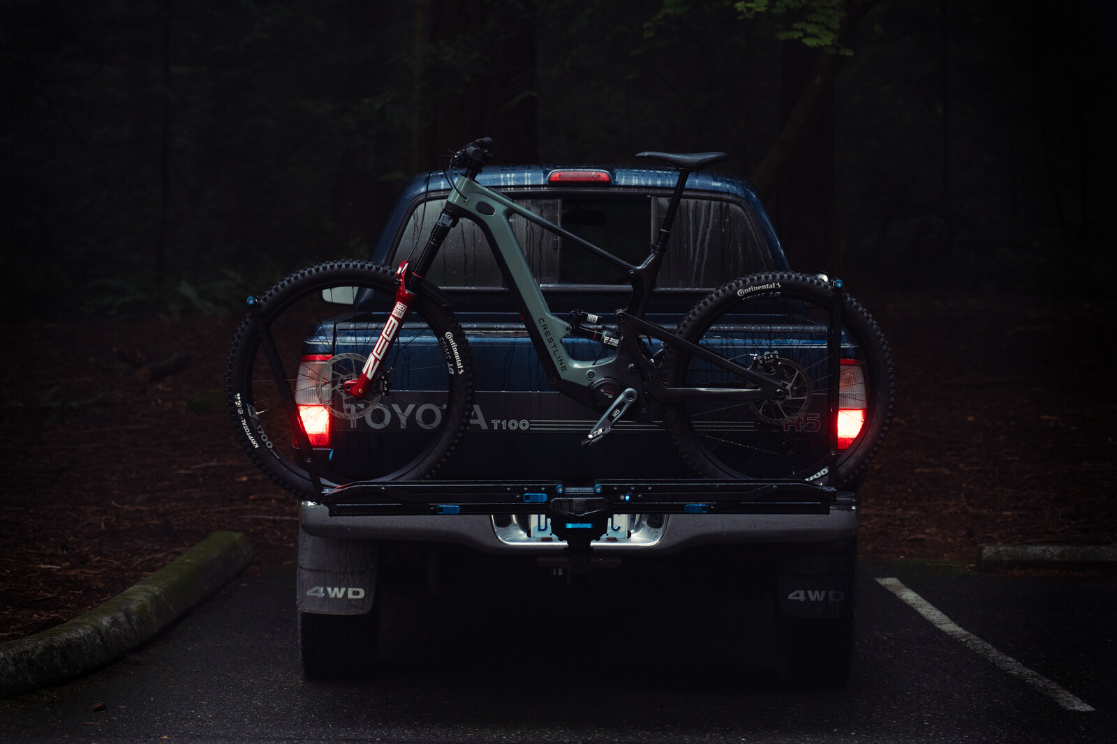 S 180 - Back of Truck.jpg?VersionId=yRhVkPsSgU10.HkDYXHFzuw
